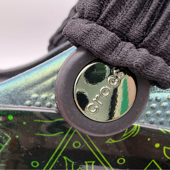 CROCS Classic Clog Wicked Defy Gravity Elphaba Wickedly Beautiful charms Jibbitz - Picture 8 of 16